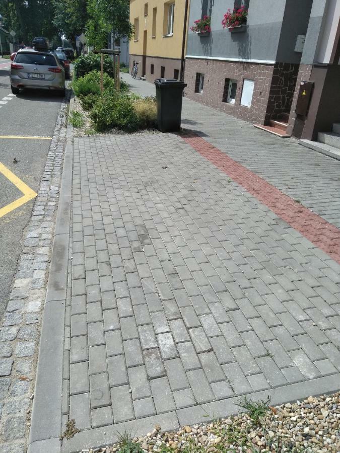 Cechovka Apartment Breclav Exterior photo