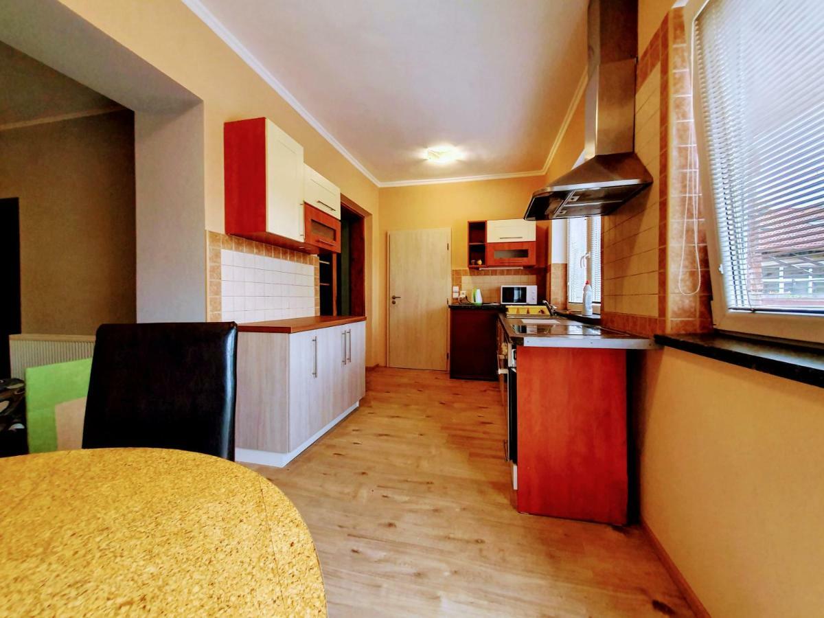 Cechovka Apartment Breclav Exterior photo